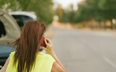 How to Stay Safe While Waiting for a Tow Truck on the Highway